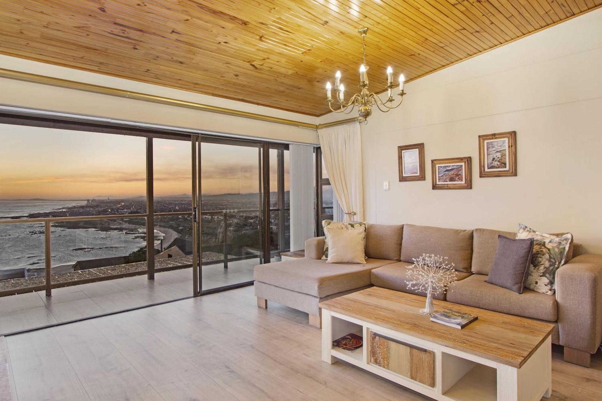Zaria Sun Penthouse By Host Agents * Kaapstad